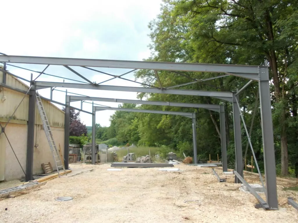 Charpente métallique industrielle La Roche - Structure acier bâtiment 74